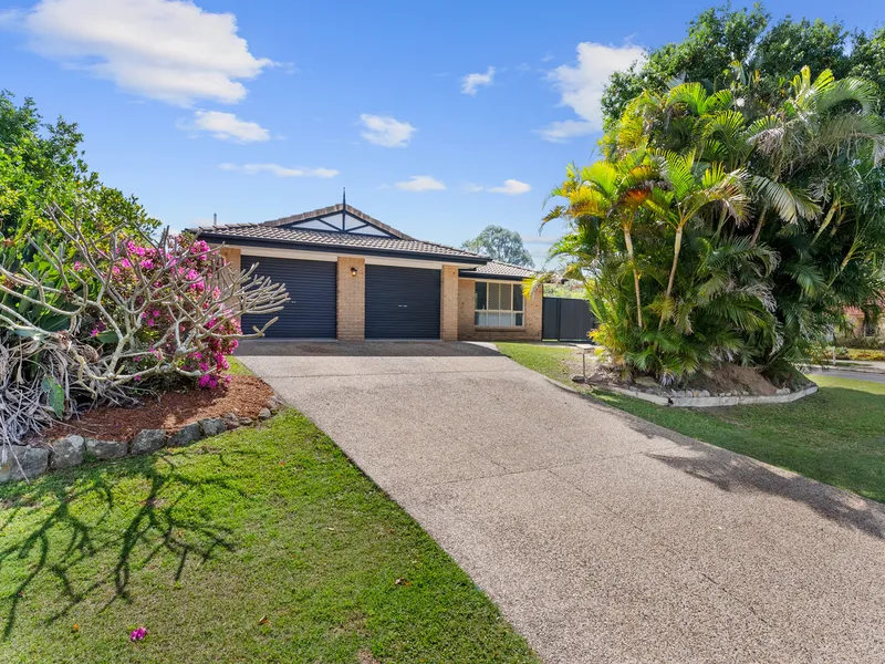 LARGE CORNER BLOCK WITH WIDE SIDE ACCESS AND POOL