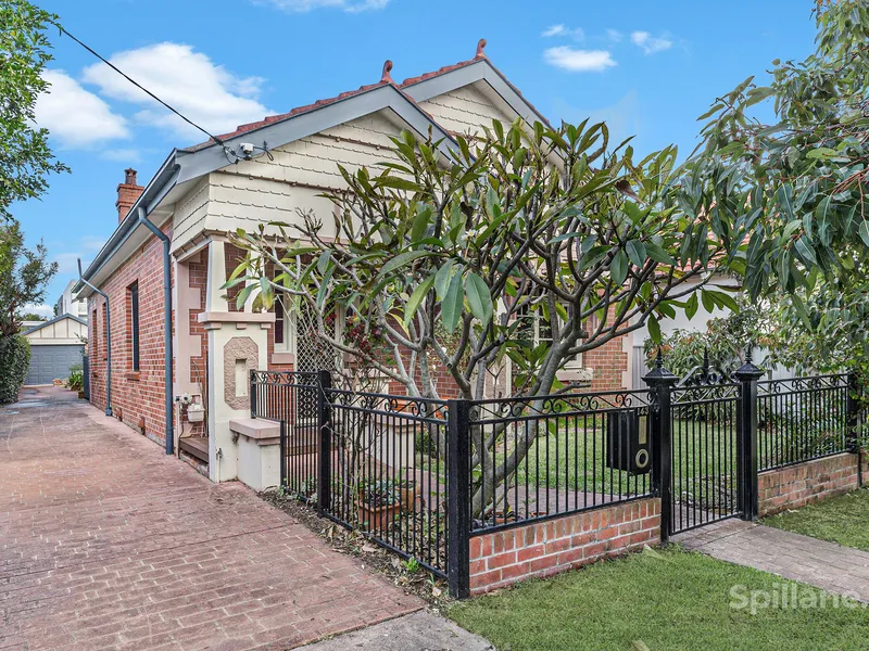 Period Gem of Style and Quality