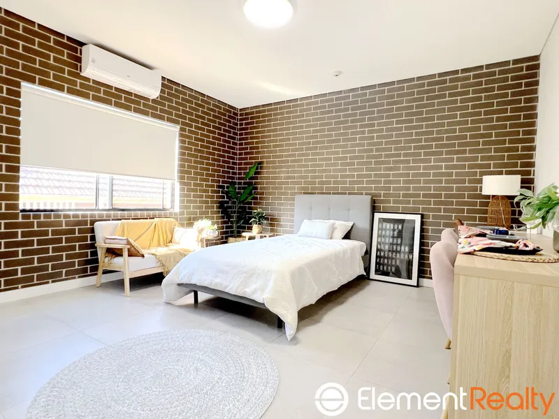 Brand New 1 Bedroom Studio Including Water and Internet In Great Location, Next To Western Sydney University !!!