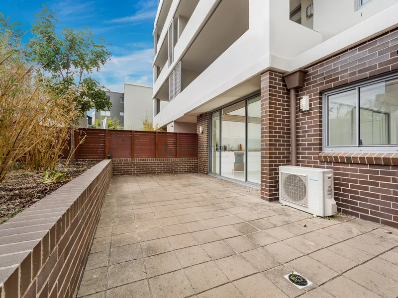 Secluded Courtyard Apartment