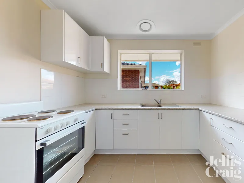 Renovated Unit in the Heart of Oakleigh