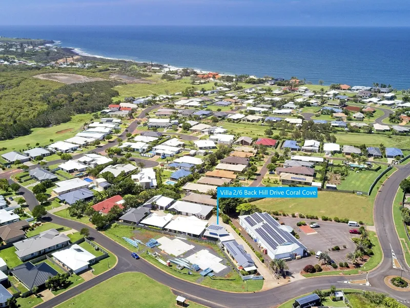 ARCHITECTURALLY DESIGNED COASTAL VILLA- SPACIOUS AND PET FRIENDLY.