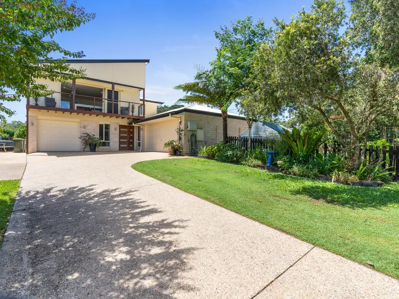 Large Family Home in the Heart of Yandina! With Room for a Pool!