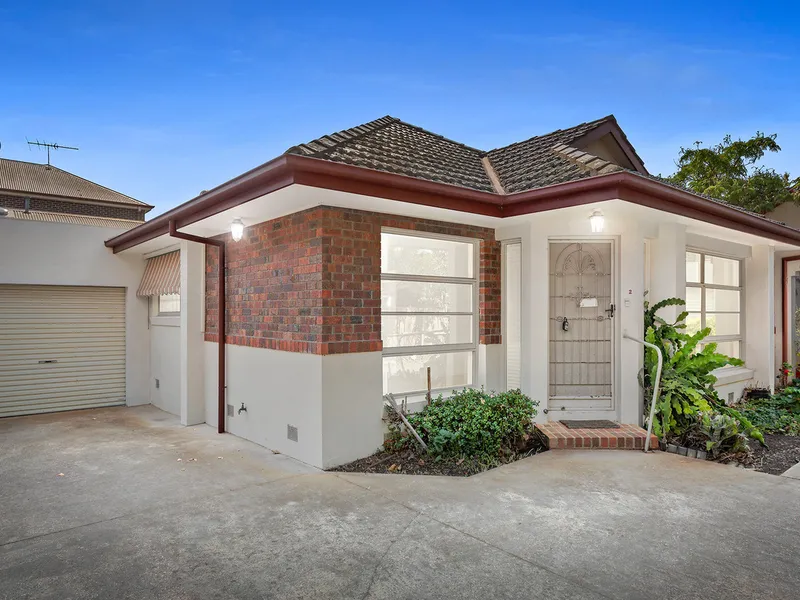 Single level splendour