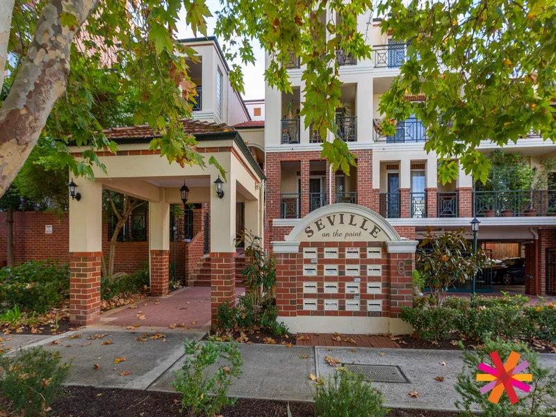 RESORT LIVING ON THE PENINSULA!