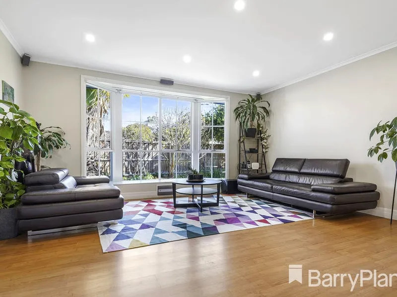 PERFECT FAMILY HOME IN PRIZED LOCATION!