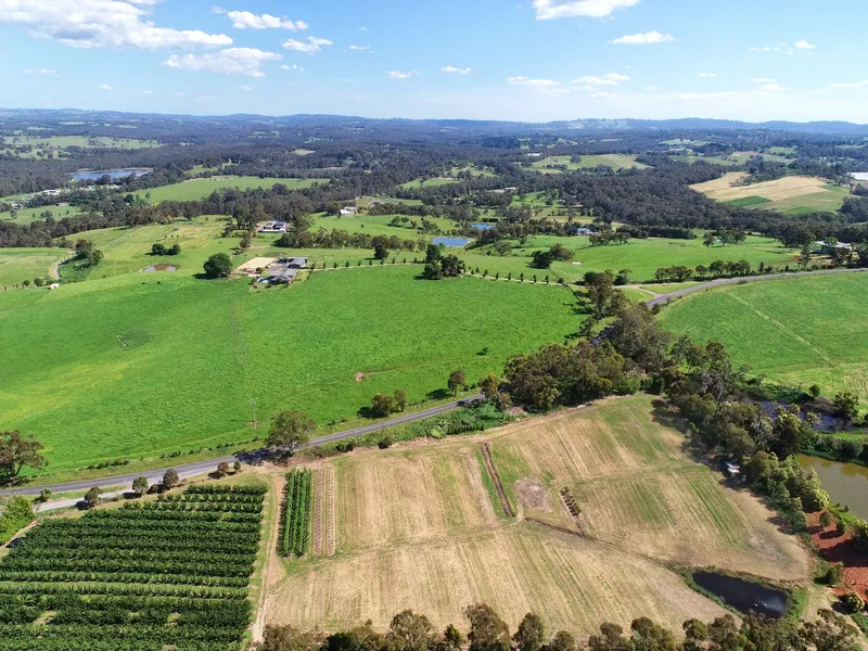 7.5 Acre With Sweeping Views and Approved Building Plans