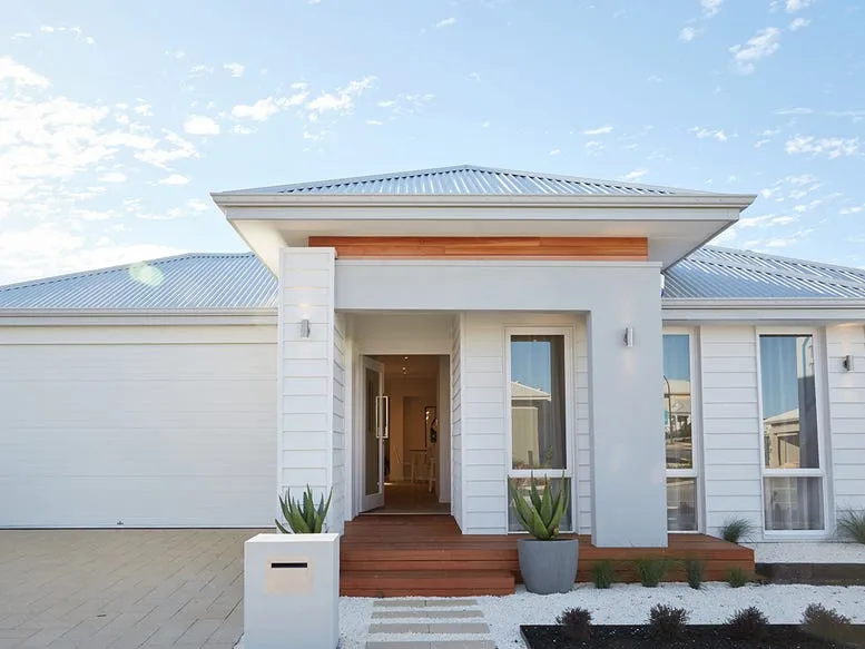 Huge 4-bedroom family home in Bentley for under a million!! Slab down in 4-6 months, build time 10 months. This is a great opportunity