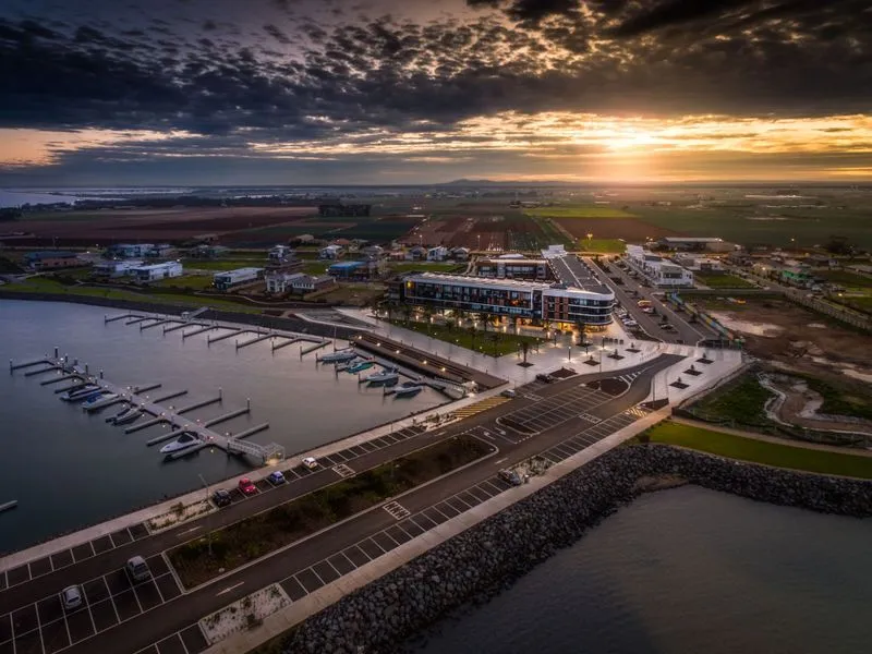 CHEAPEST 2 BEDROOM APARTMENT WITH VIEWS