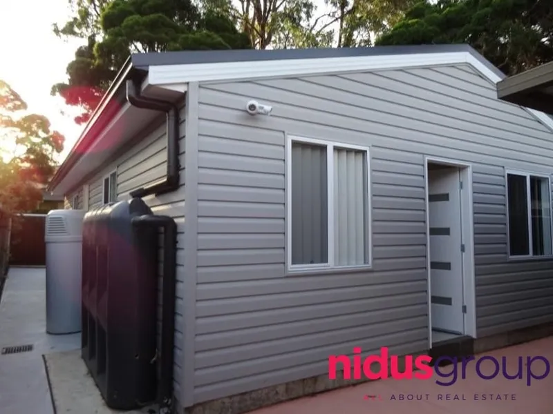 2 Bedroom Granny Flat In Near New Condition 