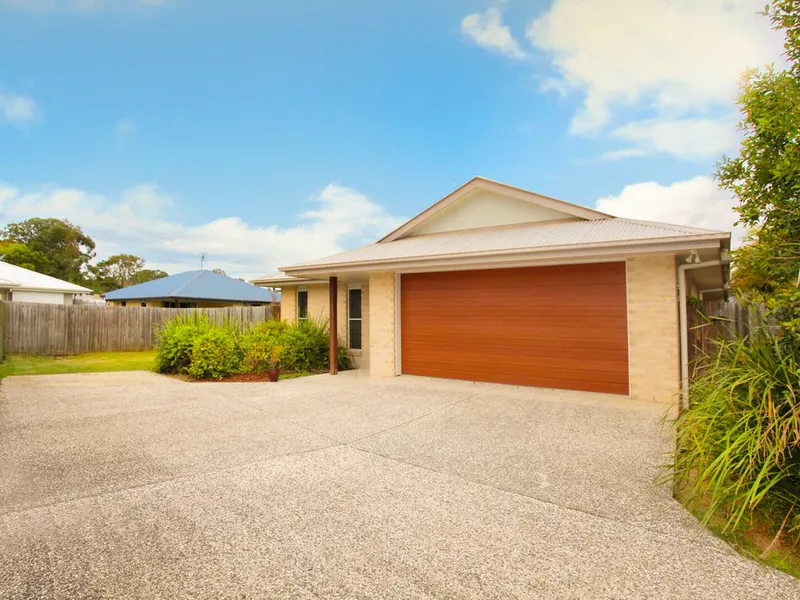 A Very Warm Welcome in Coes Creek!