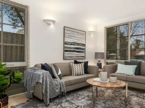 Distinctive Double-Storey Townhouse