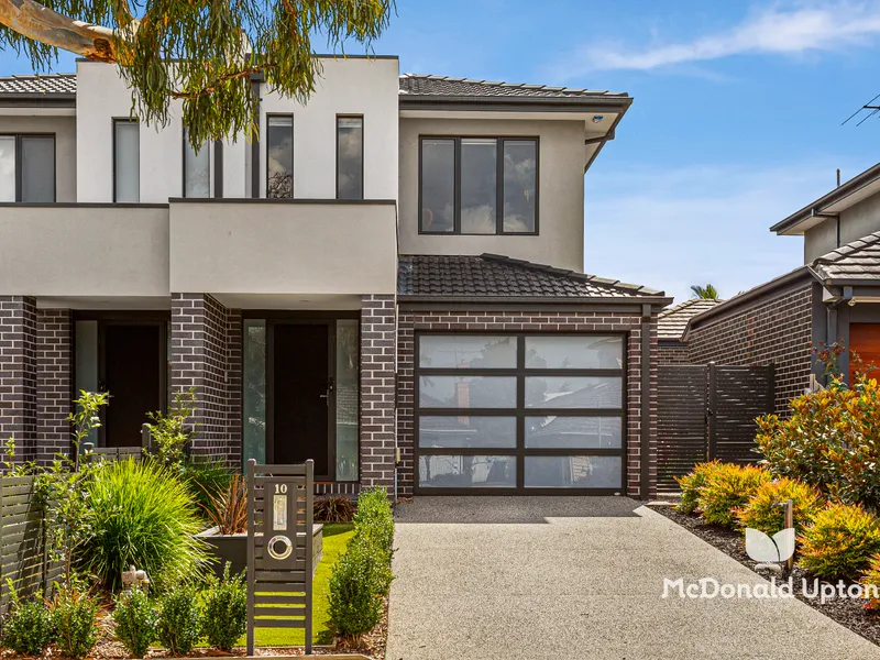 Picture Perfect Larger Living