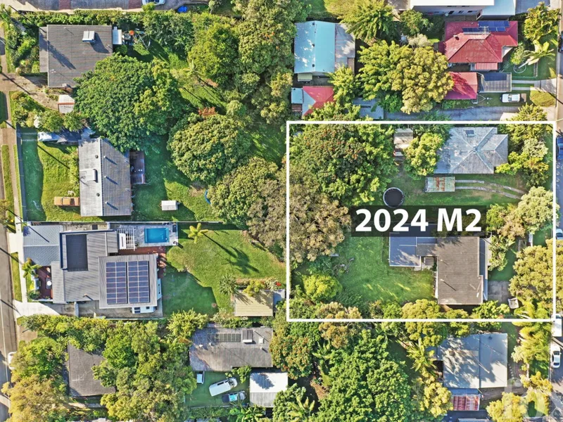 DEVELOPMENT SITE 2,024m2 - LABRADOR