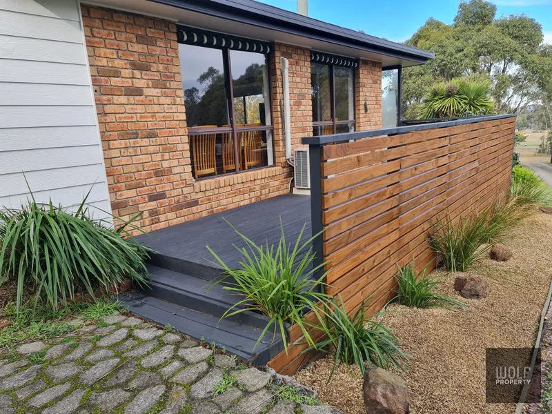 GREAT HOUSE WITH LAND IN FORCETT
