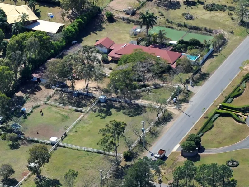 Acreage available for rent close to CBD - 1031 Beams Road Bridgeman Downs