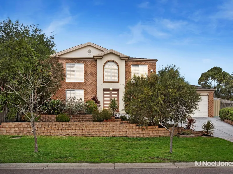 Sophistication And Space In The Golden Ridge Estate