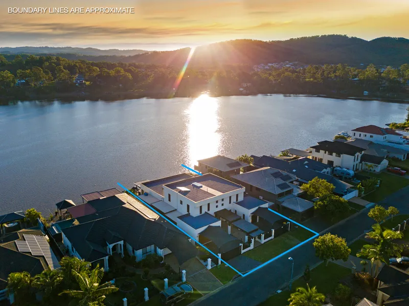 Bespoke & Bold Entertainers Dream with Sensational River Frontage