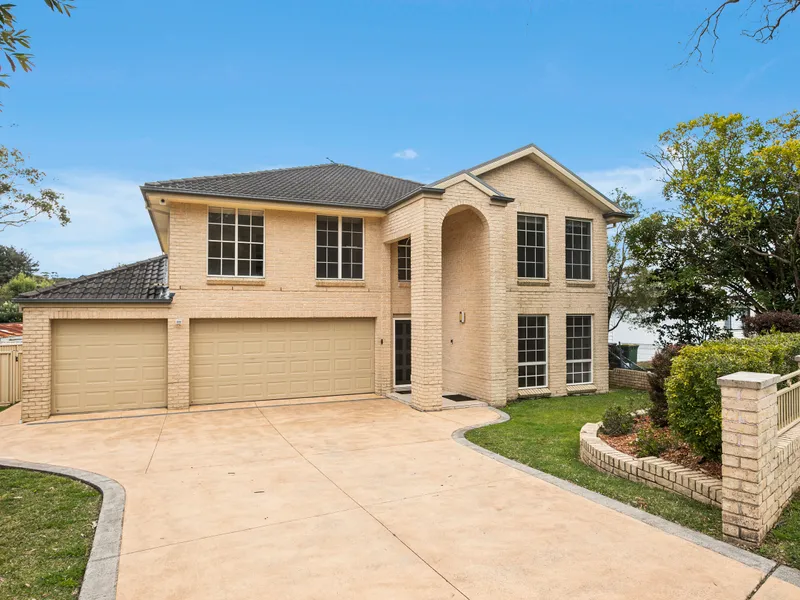 Family Home with Grand Proportions