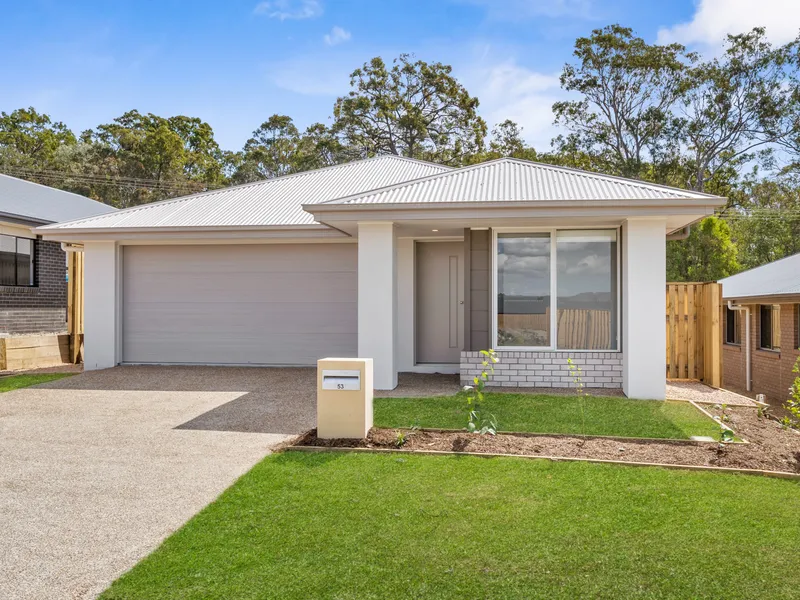 BEAUTIFUL LOW MAINTENANCE FAMILY HOME