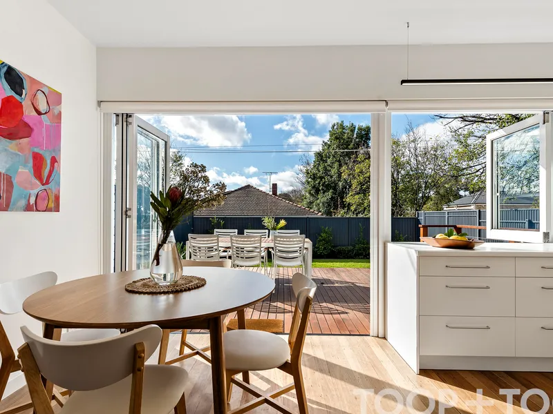 Just steps from the city. Stepney has it all!