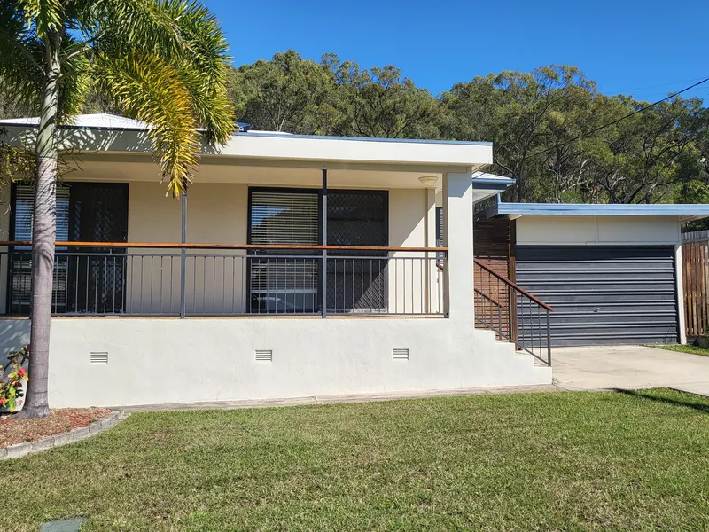 Discover this perfect cottage offering abundant space and timeless charm!