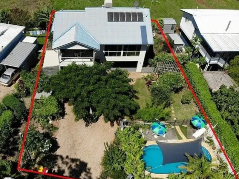 Island living at its best!!