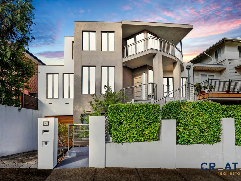 STYLISH HOME IN MARIBYRNONG