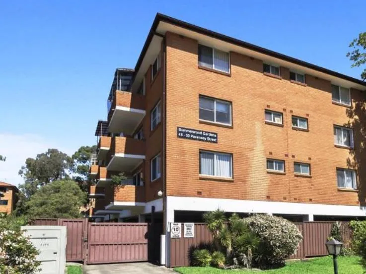 One Bedroom unit close to all amenities.