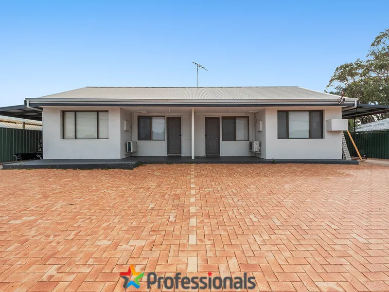 Fantastic Investment Opportunity, 2 Units plus rear block