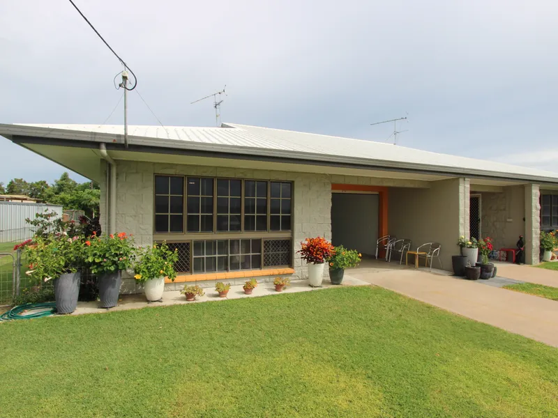 Fully Furnished Unit - Home Hill