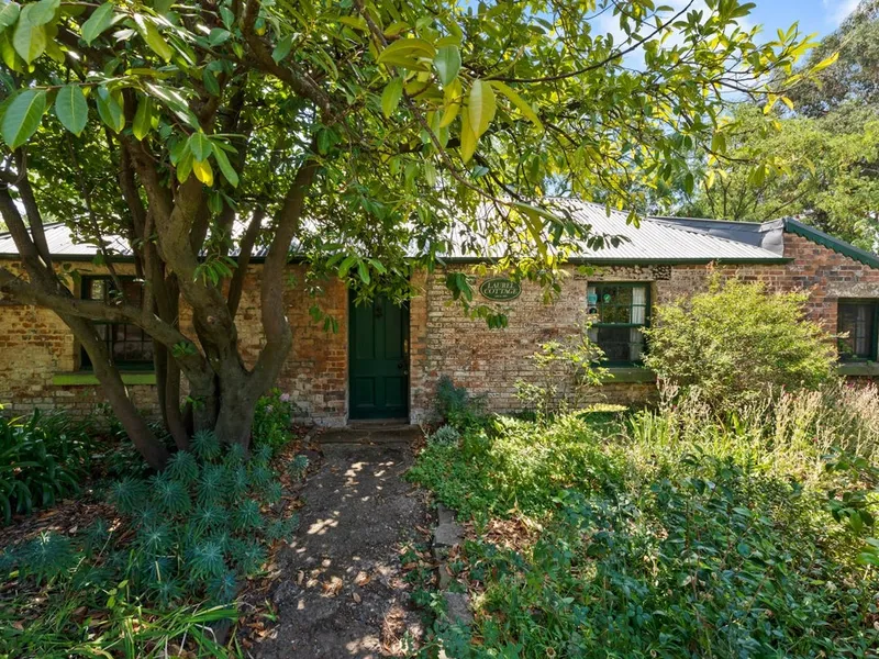 Laurel Cottage charm 