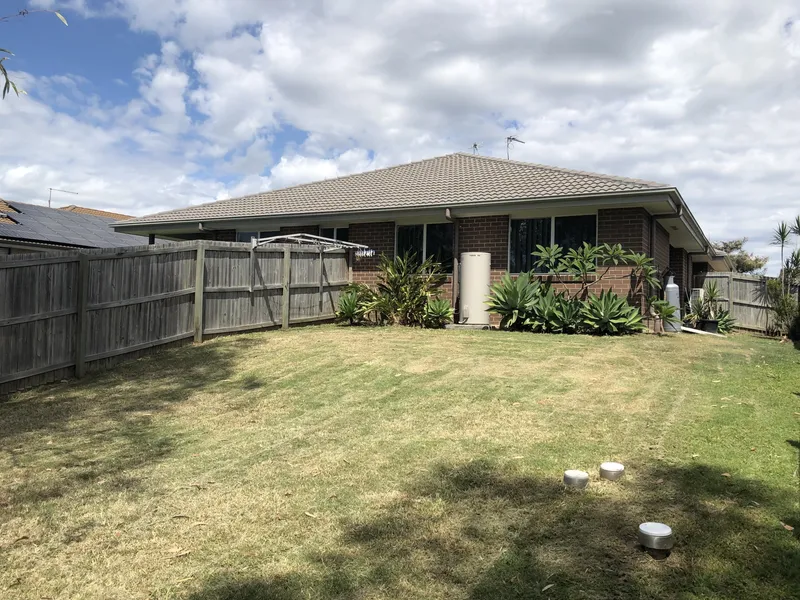 DUPLEX - LOGAN VILLAGE