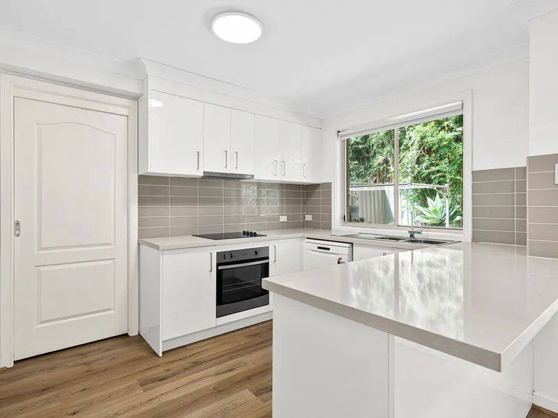 Immaculate low maintenance townhouse in the heart of Thirroul