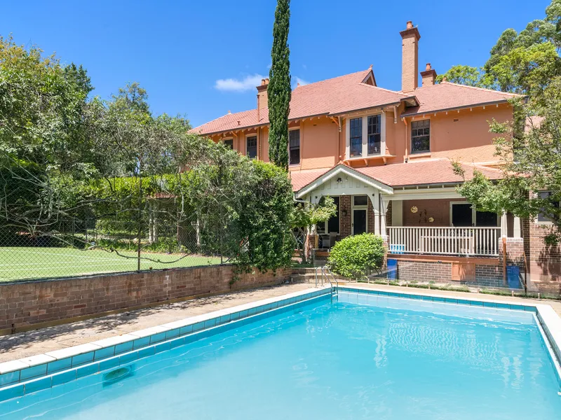 'Redhall' Historic Federation Estate of Grand Proportions