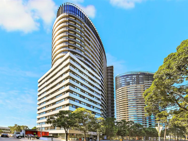 Luxury 2 Bedroom Apartment with Outstanding Views