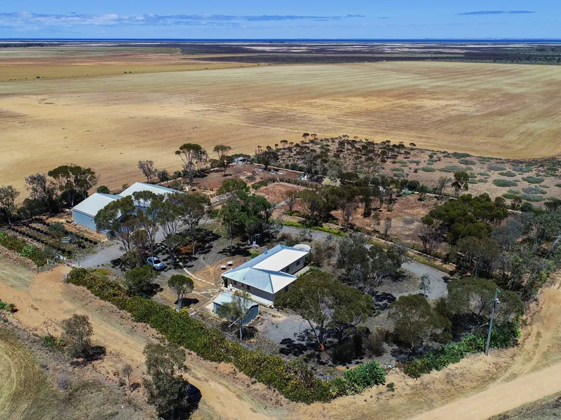 DON’T LET THIS OPPORTUNITY PASS YOU BY  –  BOOK PRIVATE VIEWING NOW
