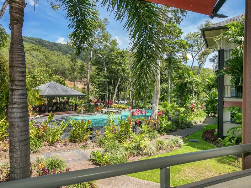 Instructions from interstate owners are to SELL NOW!!!- Modern,2 bedroom,2 bathrooms, study, 2 storage 127M2 NOW REDUCED TO SELL AT $349,000. 