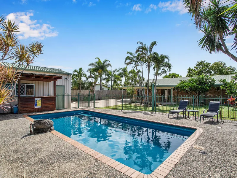 AFFORDABLE TROPICAL LIVING!