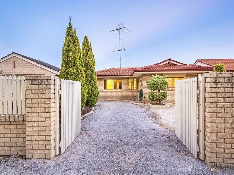 Parking for boat or trailer!