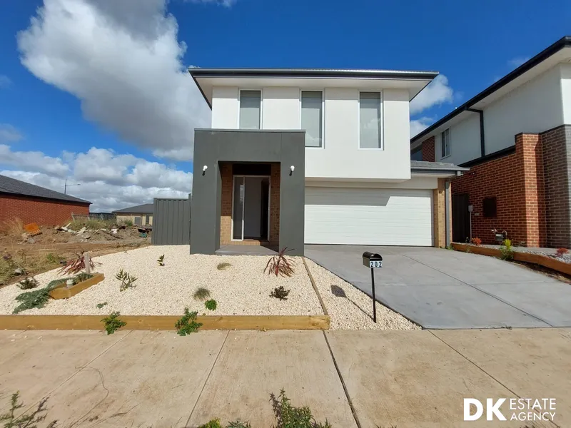 4 Bedroom Low Maintenance Townhouse