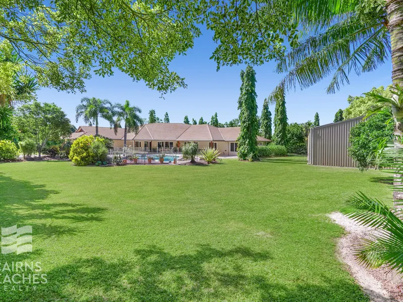 EYE POPPING, ICONIC BEACHES RESIDENCE ON 4005m2 with…