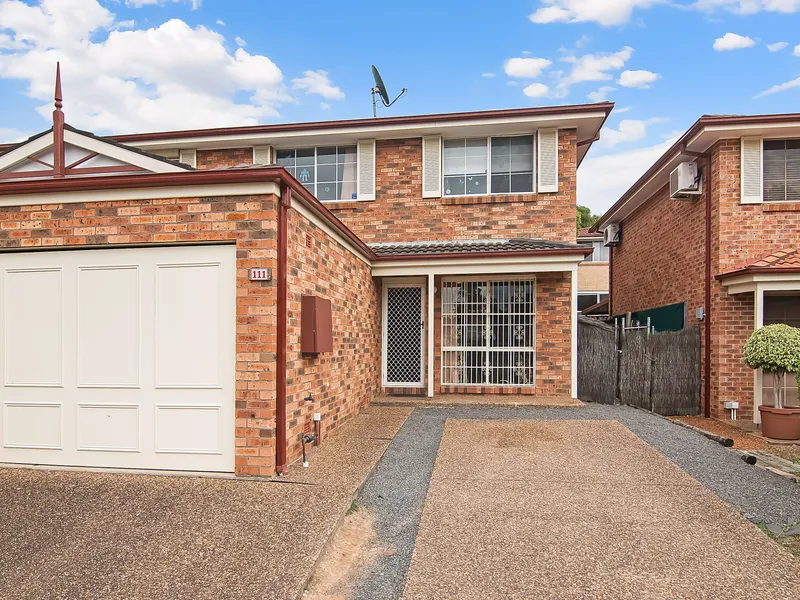 Convenient Location - Townhouse