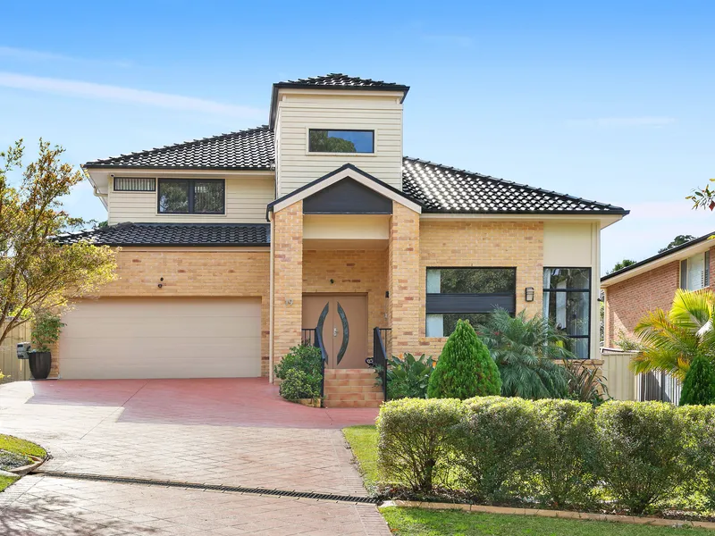 Relaxed and modern, superb family friendly community