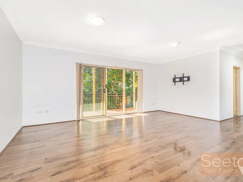 Two Bedrooms Apartment, Floorboard Throughout