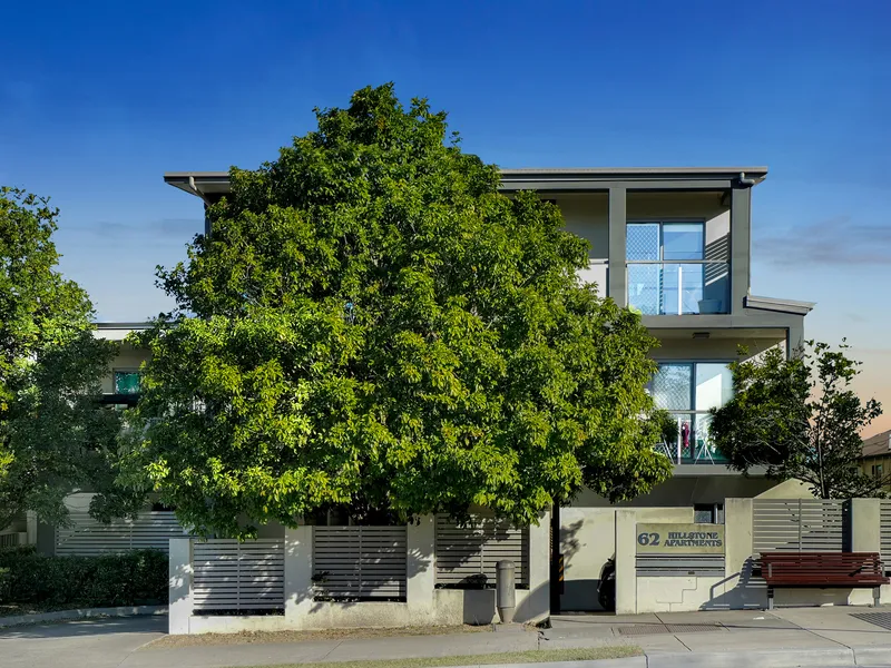 Modern & Spacious Apartment in Convenient Location!