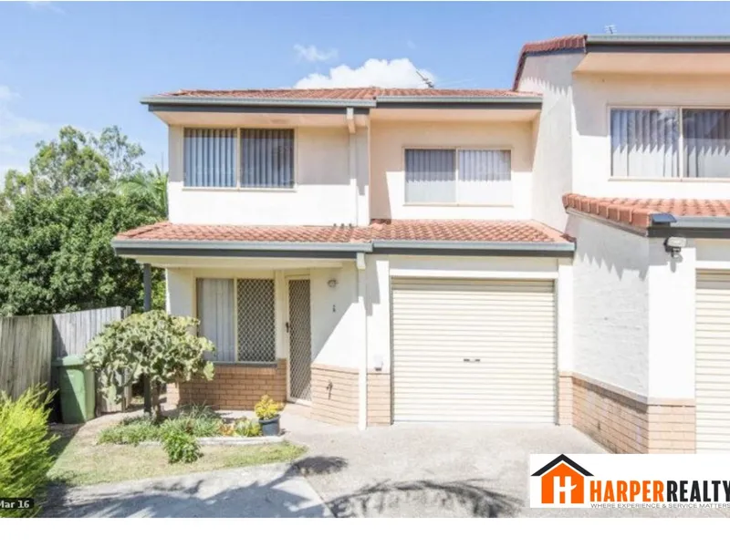 Spacious 3 Bedroom Townhouse in Secure Complex