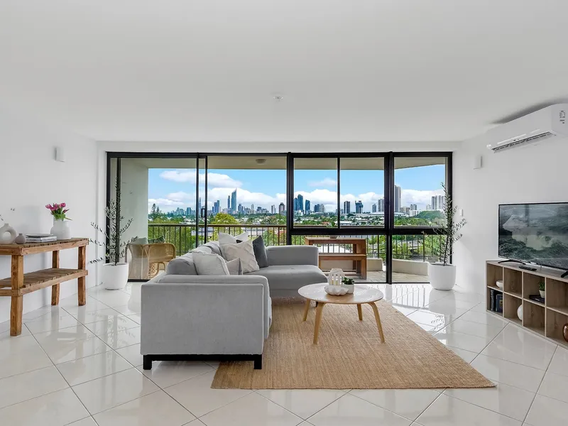 Spacious North Facing + Unimpeded City Skyline Views + Resort Style + Boating Convenience