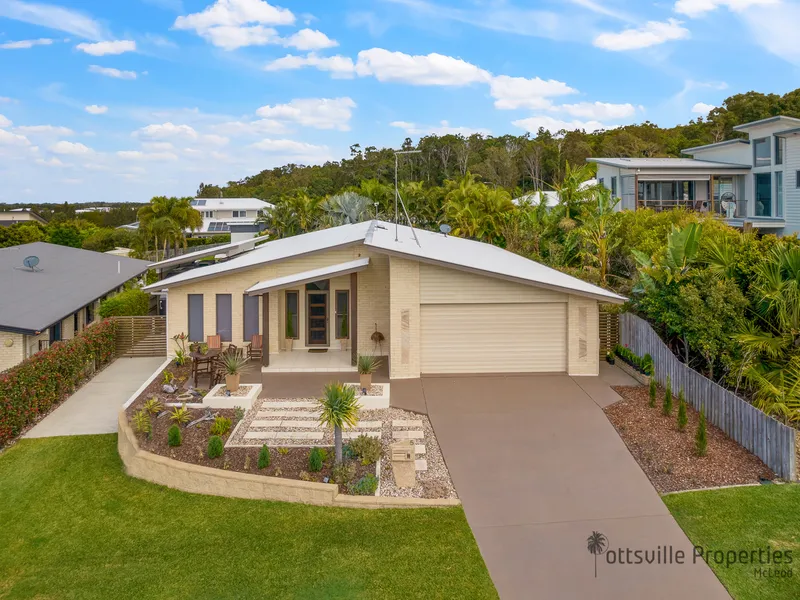 Private & Impressive Entertainer at Black Rocks beach