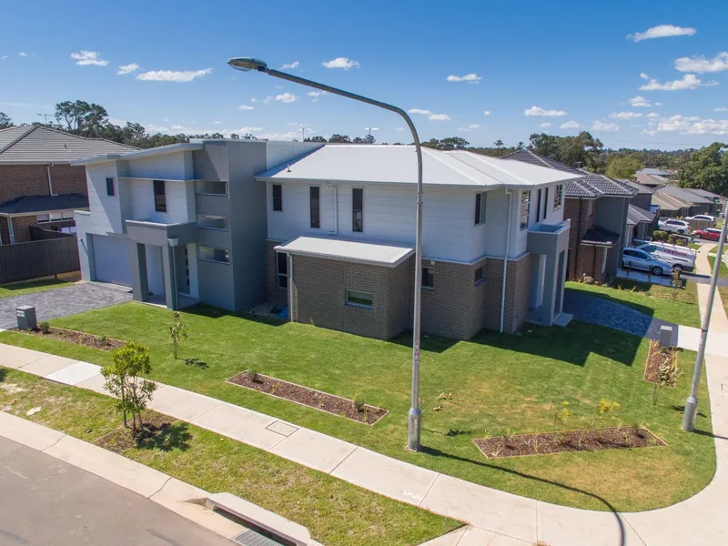 BRAND NEW Exclusive Residence with Ultra Modern Interior (ONLY 1 LEFT)